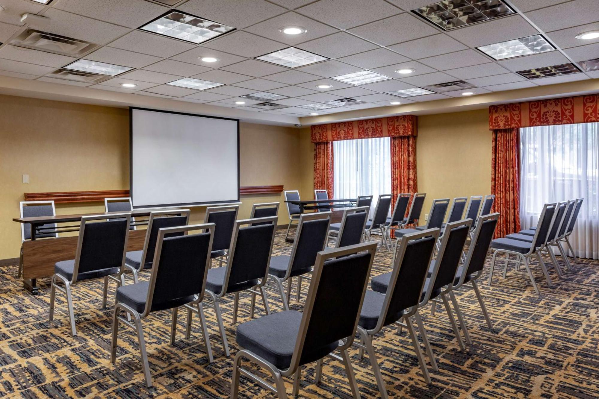 Hotel Hampton Norco/corona 3*